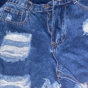 cute forever 21 ripped jean shorts! never worn!